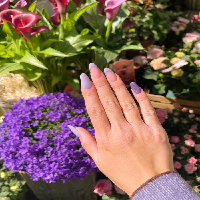 Manucure ongle Violet